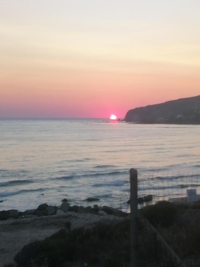 Al Faro Acomodação com café da manhã Realmonte Exterior foto